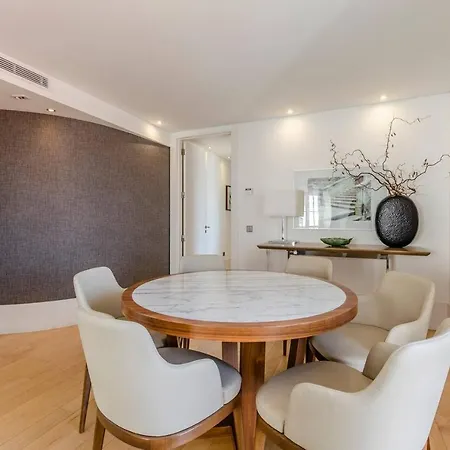Spacious In Alfama With A Great View * Lisboa