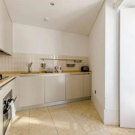 Spacious In Alfama With A Great View
