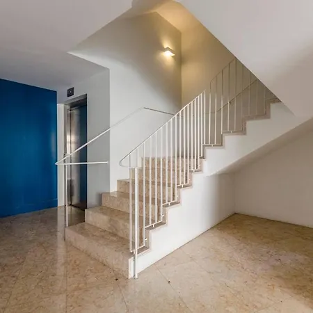 Spacious In Alfama With A Great View Apartament